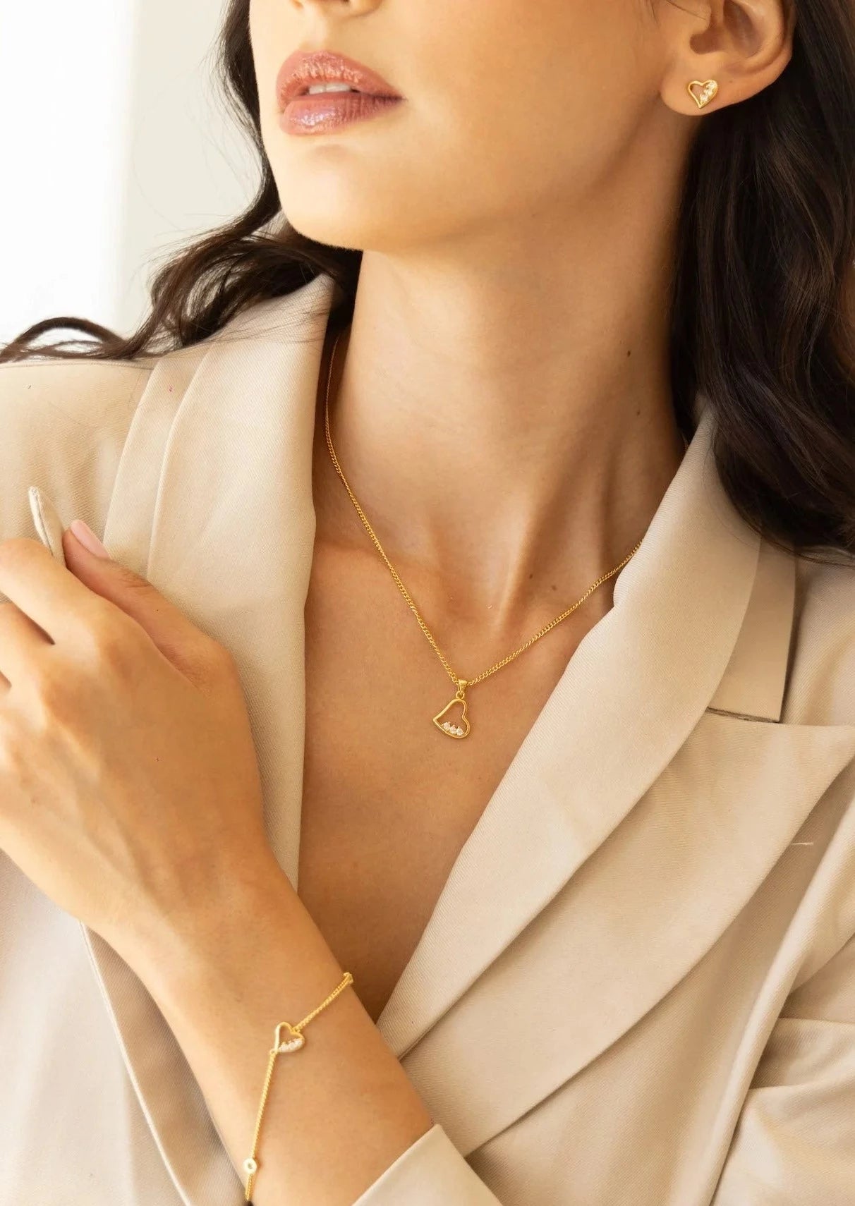 broqueles glowa aretes de corazón de baño de oro cristales para mujeres niñas 18k kilates