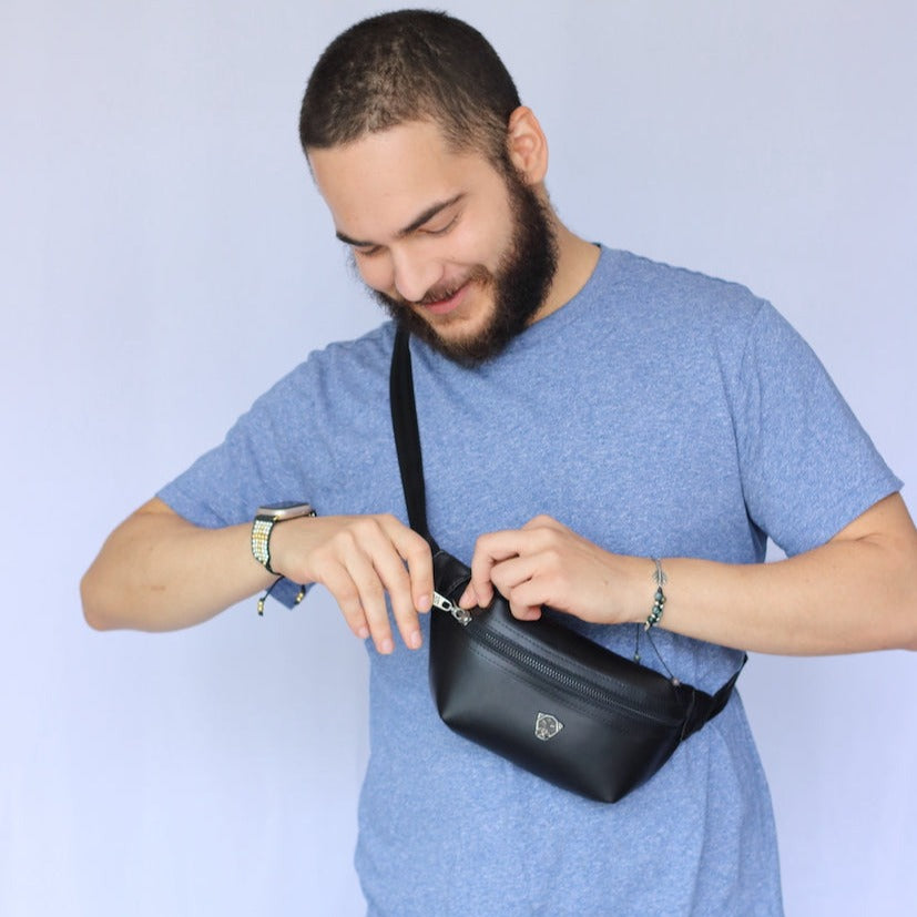 Cangurera riñonera de piel vegana de nopal unisex para hombre mujer elegante casual Nophalli negro - Glowa Unisex nopal vegan leather fanny pack for men women elegant casual Nophalli black- Glowa